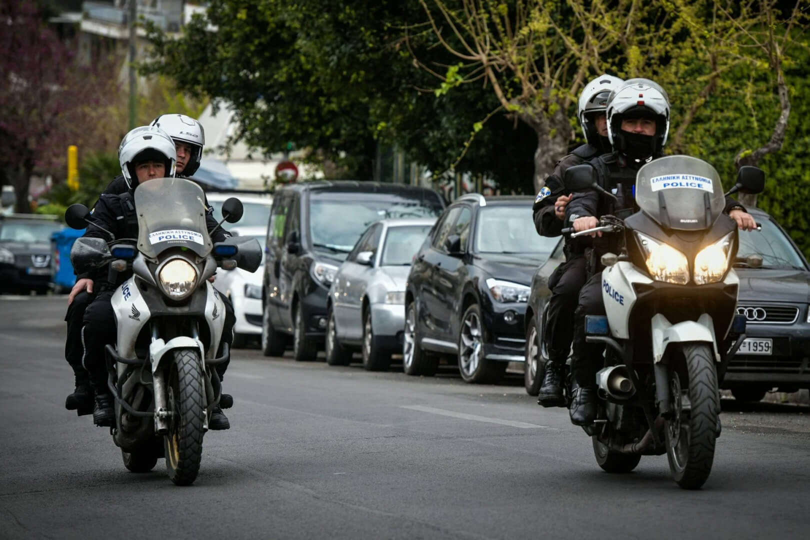 Κινηματογραφική Σύλληψη Διαρρηκτών Στην Κάτω Ηλιούπολη Μετά Από Καταδίωξη